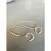 Simple gold oorring
