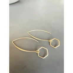 Simple gold oorring