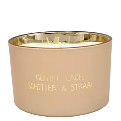 Sojakaars geniet , lach ,schitter en straal